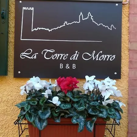 La Torre Di Morro Oda ve Kahvaltı Camerino